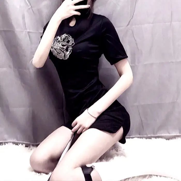 探索白蚁密室 海报